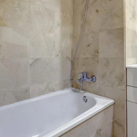 Apartamento First Line
